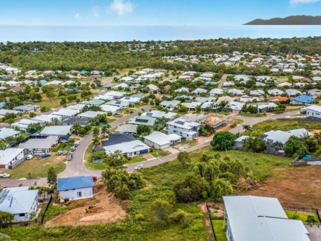 For Rent Land Bushland Beach, DS102774839