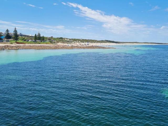 For Rent Land PORT HUGHES SA DS104949769