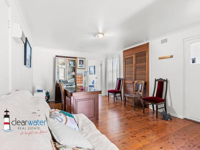 For Rent Large Home with Studio and Downstairs Living 18 mnth lease available