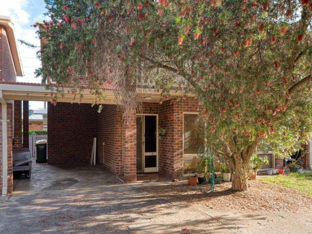 FOR RENT | Light Filled Two Bedroom Townhouse with Private Outdoor Entertaining
