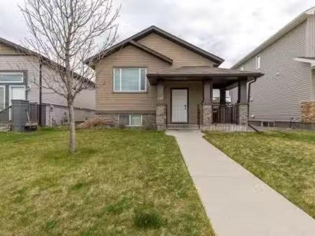 Unique Main Floor 139 Mt Sundial Court West, Lethbridge, AB, T.
