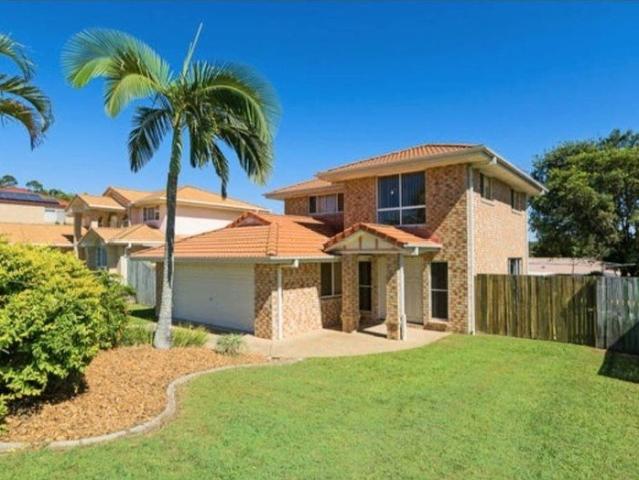 For Rent Modern 4 Bedroom Family Home with Study in a Highly Sought After Location