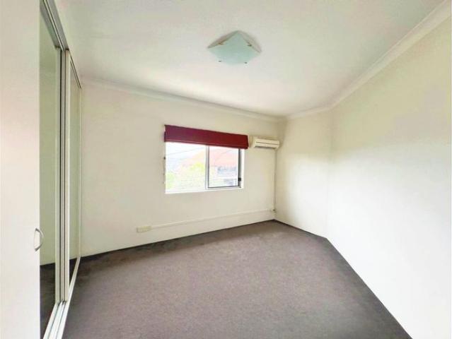 FOR RENT MODERN INNER CITY LIVING IN A CONVENIENT LOCATION