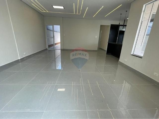 For Rent – Modern Single Story House | 3 Suites, 4 Bathrooms, 140m² – Residencial Veneza Condominium