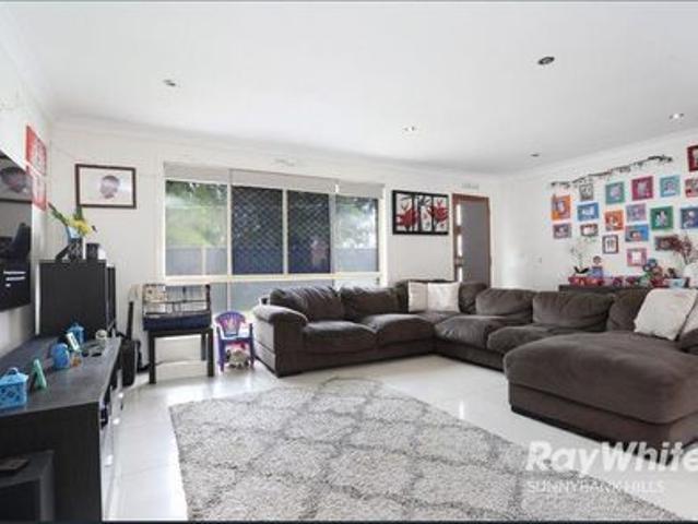 For Rent Now | Spacious Four Bedroom Family Home with Pool in Convenient Biggera Waters Location