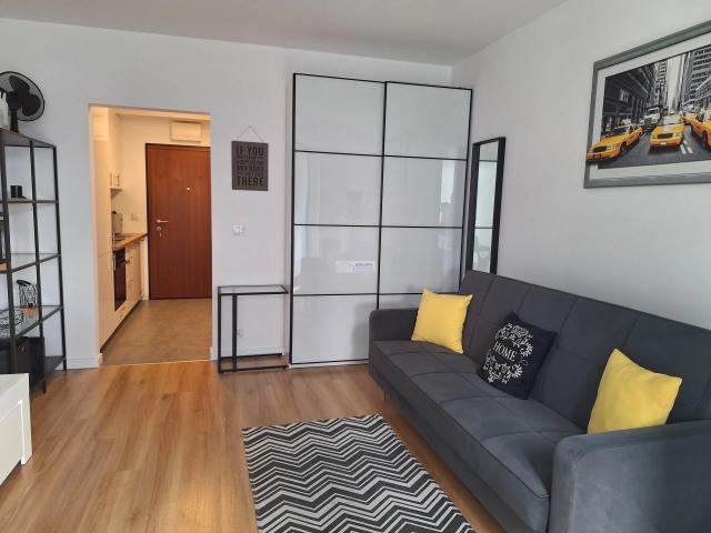 For Rent Now, zadbane i nowe mieszkanko jednopokojowe z balkonem