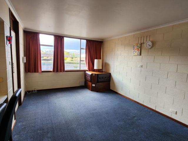'FOR RENT' One bedroom & bathroom in Sandy Bay