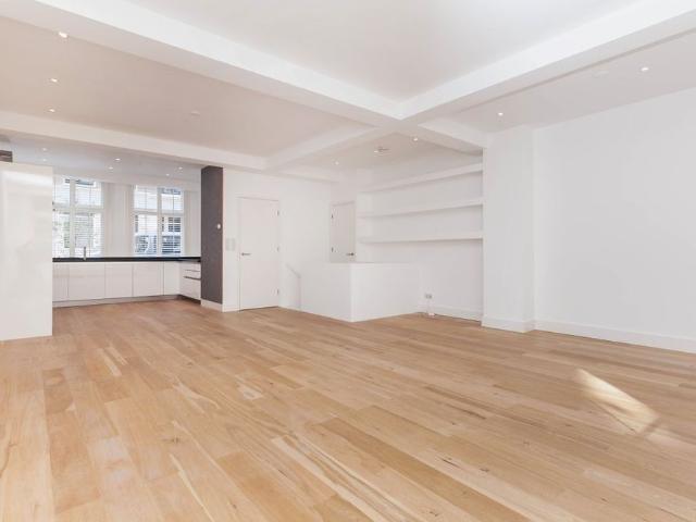 For rent: Reyer Anslostraat 9H, 1054 KT Amsterdam