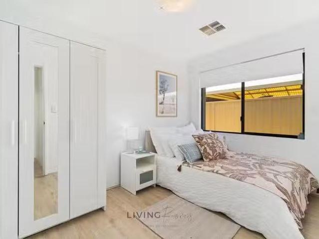 Cheap ROOM 3 Whitsunday Avenue, Ridgewood, WA 6030