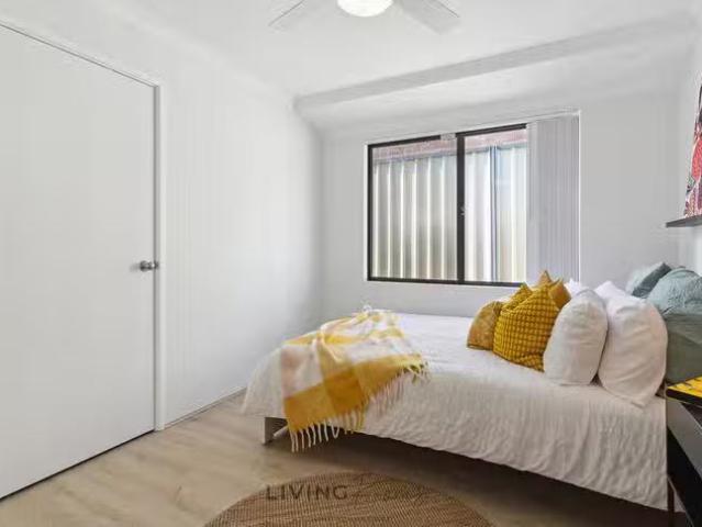 Rental! ROOM 6 Fruit Tree Crescent, Forrestfield, WA 6058
