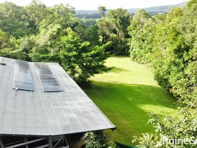 Nice Somerset Drive, Miallo QLD 4873
