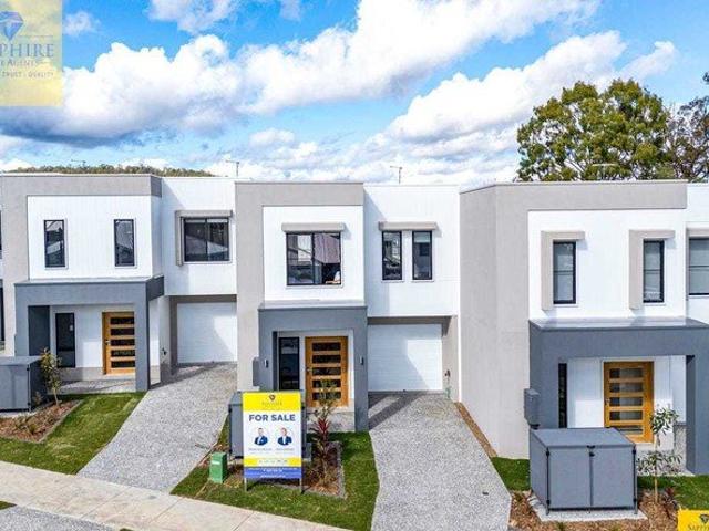For Rent Spacious 4 Bedroom Family Home in White Rock