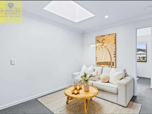 For Rent – Spacious 4 Bedroom Family Home in White Rock