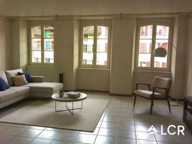For rent Spacious 4.5 room duplex with unobstructed views in Landeron NE