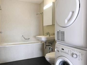 For rent spacious 2.5 room apartment on Ch. des Epinettes