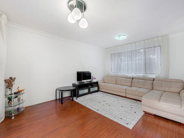For Rent Spacious & Modern Townhouse in a Convenient Hurstville Location