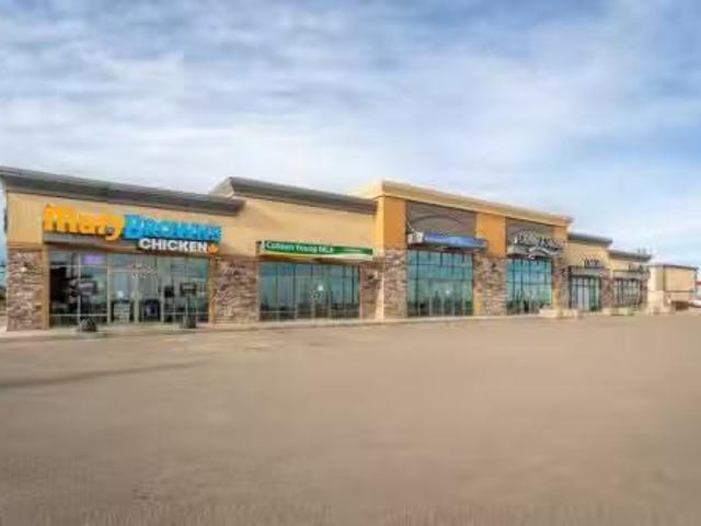 Just in! Street, Lloydminster, SK, S9V 2H1 commercial for le.