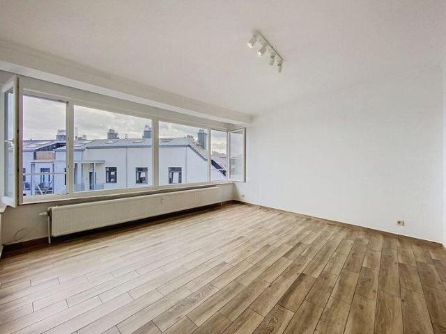 FOR RENT – Studio