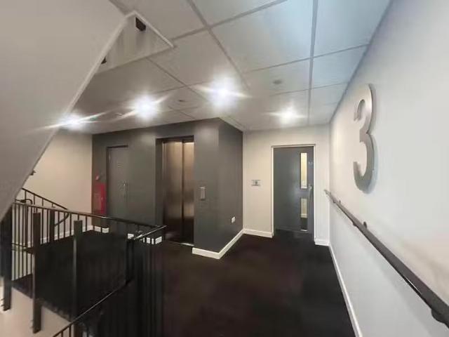 Rental! Studio flat for rent in Wimborne Road, Poole, BH15, B.