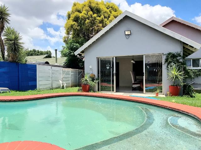 For Rent: Stunning 4 Bedroom Home with Pool and Solar Energy!* Discover your dream home in this