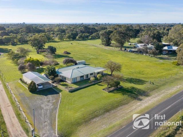 FOR THOSE SEEKING A RURAL LIFESTYLE LESS THAN 5KMS FROM THE OCEAN