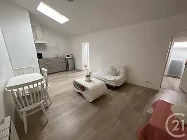 Forcalquier 04300 Achat / Vente appartement 2 pièces t2 au dernier étage