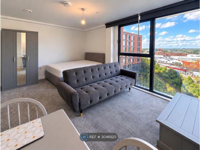 Ford Lane, Salford M6, Studio to rent, £1,025 pcm | PrimeLocation