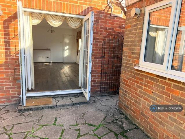 Ford Lane, Sevenoaks, TN15 1 bed in a house share to rent £900 pcm £208 pw