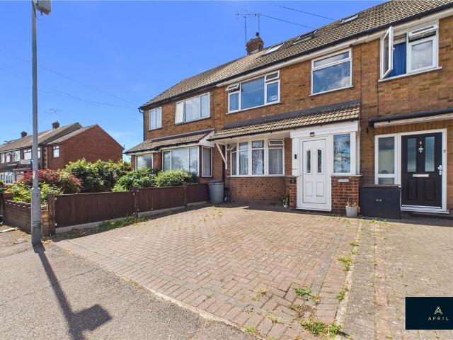 Ford Lane, Rainham RM13, 4 bed terraced house to rent, £2,875 pcm | PrimeLocation