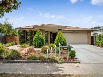 Forde, Yass Valley, Victoria - Equipped kitchen