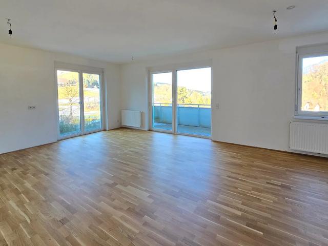 Fordern Sie gleich Ihr kostenloses Detailexposee an dort gelangen Sie direkt zum virtuellen Rundgang!