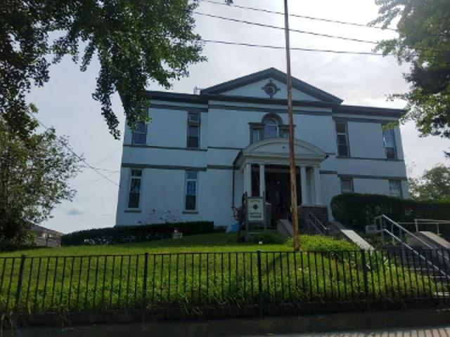 Fordham St Aka 190 Fordham St, Unit 9