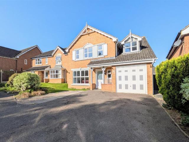 Fordwich Drive, Frindsbury Rochester ME2, 5 bed detached house to rent, £2,500 pcm | PrimeLocation