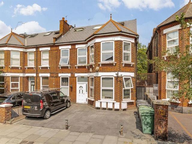 Fordwych Road, London NW2 2 bed flat to rent £2,300 pcm £531 pw