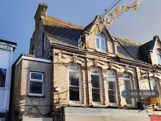 Fore St, Newquay, TR7 4 bed maisonette to rent £1,900 pcm £438 pw