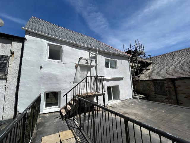 Fore Street, Bodmin PL31, 3 bed maisonette to rent, £950 pcm | PrimeLocation