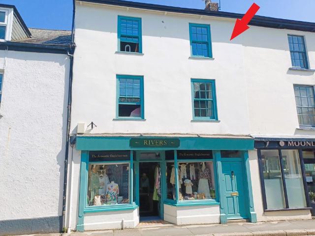 Fore Street, Lostwithiel PL22, 3 bed flat to rent, £995 pcm | PrimeLocation