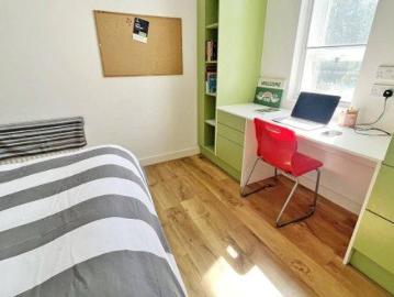 Foregate Street, Worcester, Worcestershire WR1, 4 bed shared accommodation to rent, £654 pppm | PrimeLocation