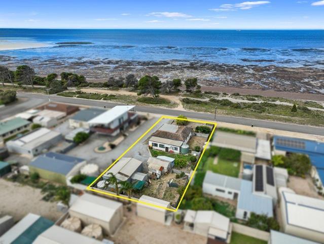 Foreshore Living