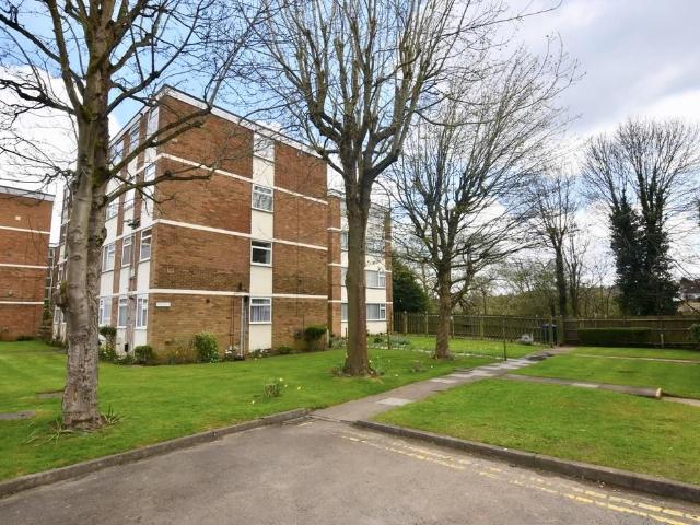 Forest Court, Unicorn Lane, Mount Nod, Coventry Two Bedroom Apartment CV5, 2 bed flat to rent, £875 pcm | PrimeLocation