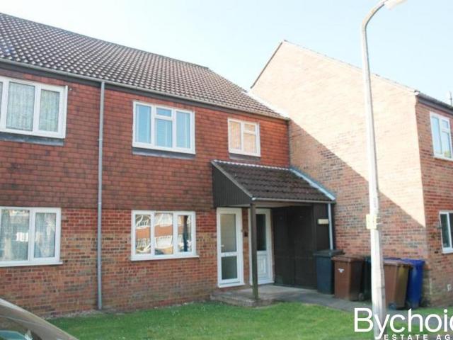 Forest Glade, Haverhill 2 bed flat to rent £895 pcm £207 pw