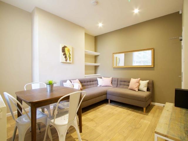 Forest Grove, Nottingham NG1, 4 bed terraced house to rent, £780 pppm | PrimeLocation