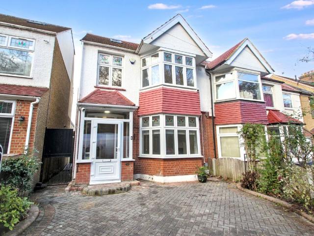 Forest Drive, Woodford Green IG8, 4 bed semi detached house to rent, £3,000 pcm | PrimeLocation