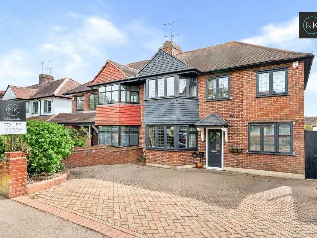 Forest Drive, Theydon Bois, Epping, Essex CM16, 5 bed semi detached house to rent, £3,500 pcm | PrimeLocation