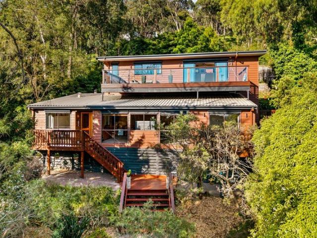 Offers Closing 17/11 Unless Sold Prior