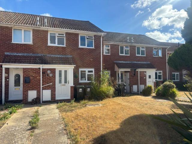 Forest Edge, Fawley, Southampton. 2 bed terraced house to rent £1,350 pcm £312 pw