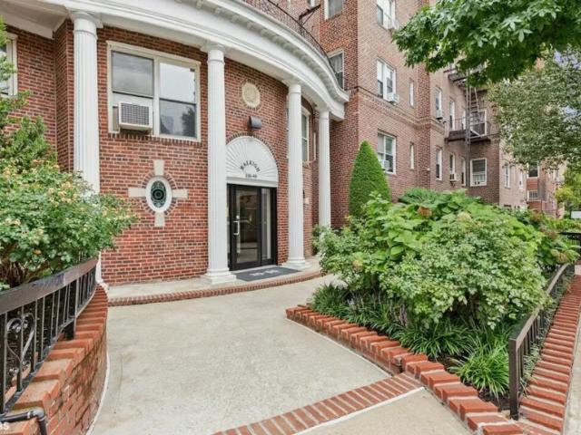 Forest Hills NY 102752866