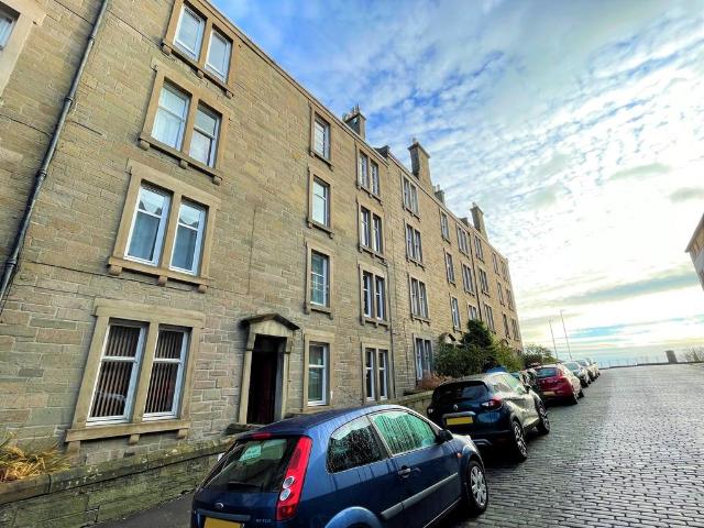 Forest Park Road, Dundee, DD1 2 bed flat to rent £750 pcm £173 pw