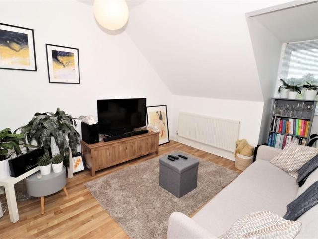 Forest Road, TUNBRIDGE WELLS 2 bed flat to rent £1,200 pcm £277 pw