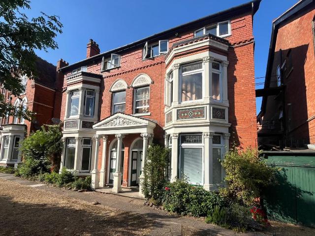Forest Road, Birmingham B13, 1 bed flat to rent, £750 pcm | PrimeLocation